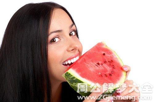 梦见到西瓜田吃瓜,一场西瓜的奇幻之旅